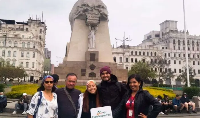 turistas en Lima