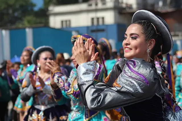 Top 10 carnivals in Peru 2026 1 mujer peruana en carnavales