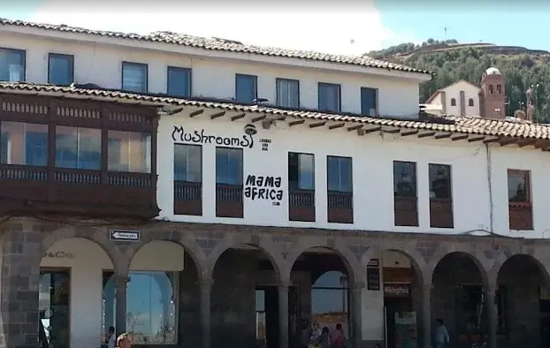 Cusco Nightlife: Best Bars, Restaurants, and Clubs 7 Mama África
