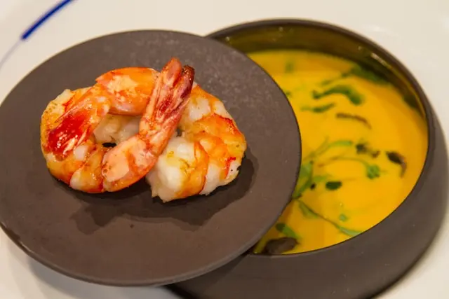 sopa de camarones
