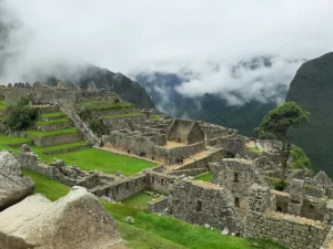 how to go to machu picchu from lima
