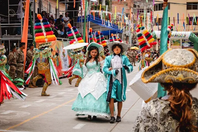 9 Traditional dances of Peru 3 Huayno