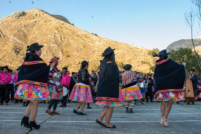 9 Traditional dances of Peru 8 Where to find authentic performances